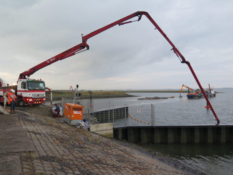 Betonpomp Sint-Philipsland